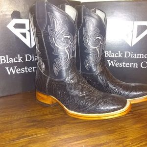 Geanuine leather boots with print